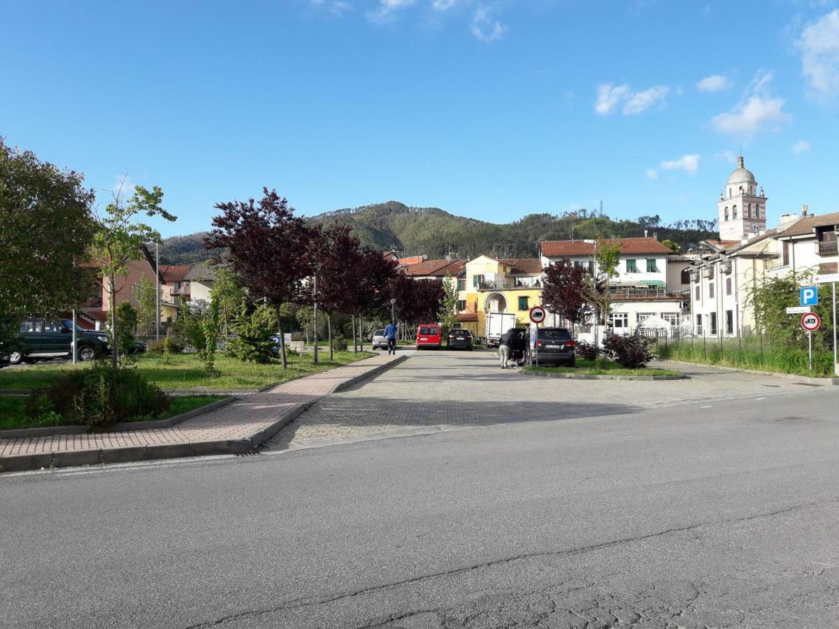 Апартаменти La Soffitta Sul Borgo Бруньято Екстер'єр фото